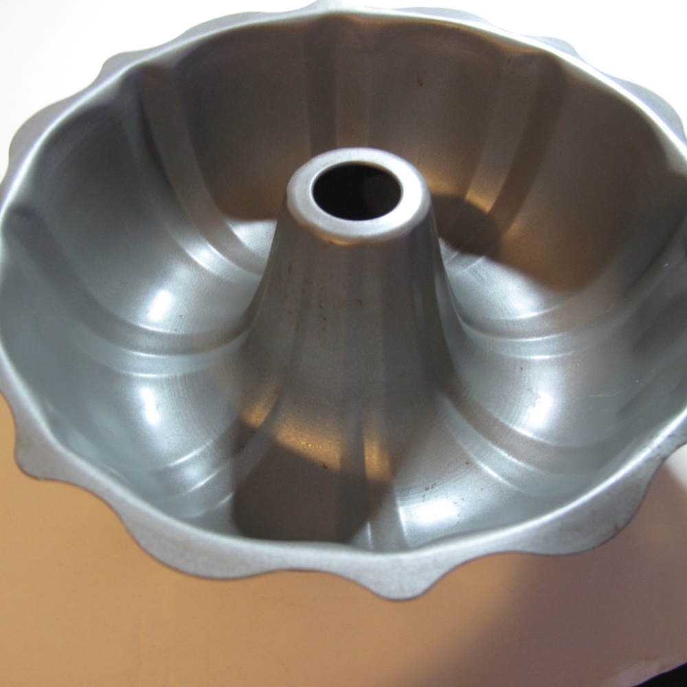 Nonstick steel Round Cake Pan Used condition for Baking carbon steel